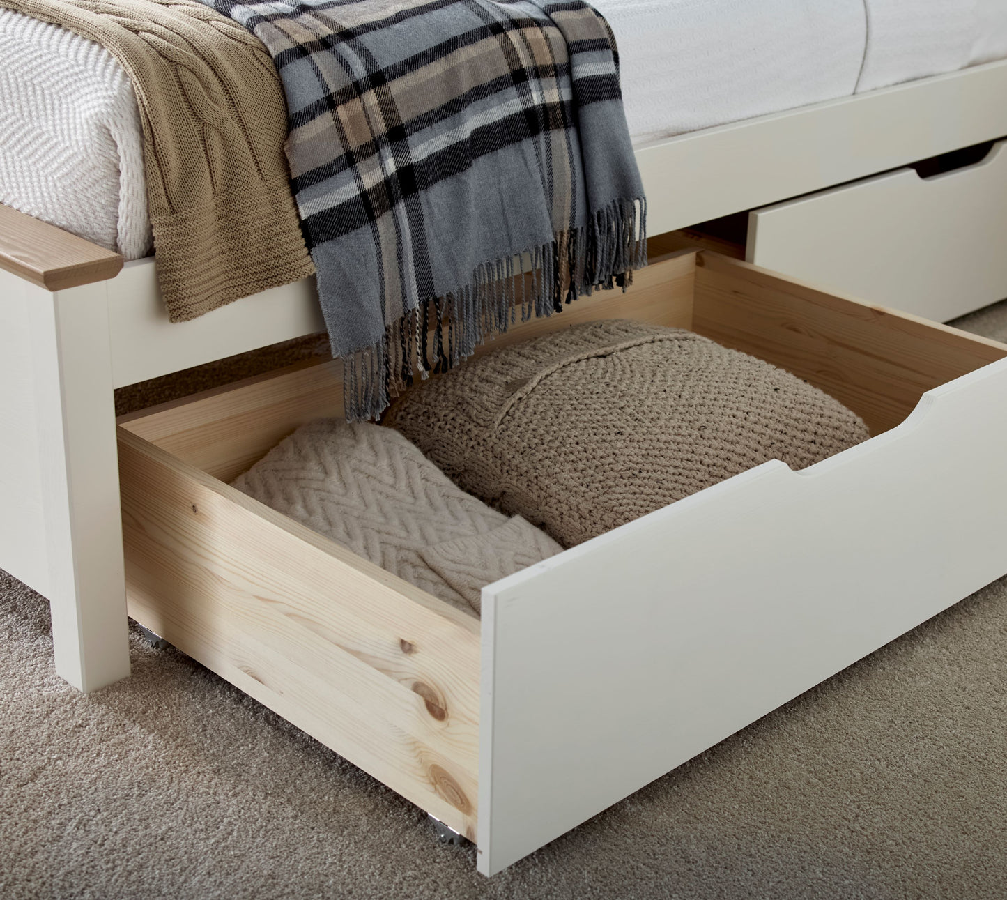 Chester bed with storage 4 drawers (white)