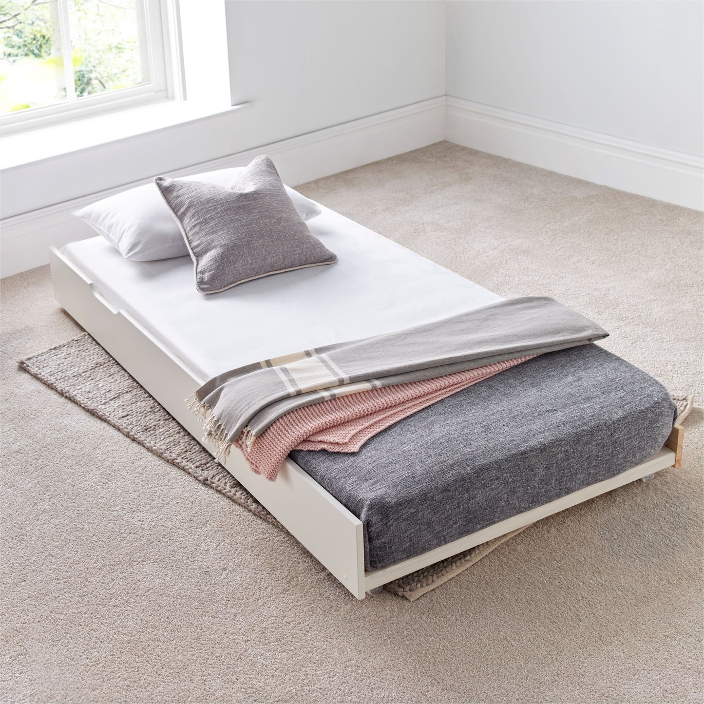 TYLER Guest Bed With or Without Trundle