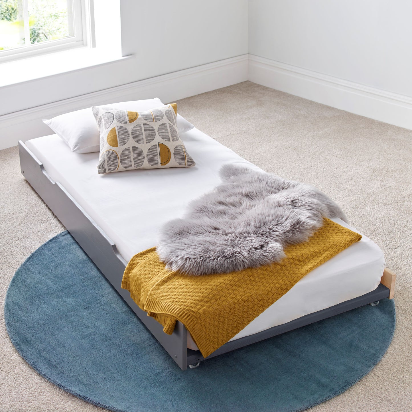 TYLER Guest Bed With or Without Trundle