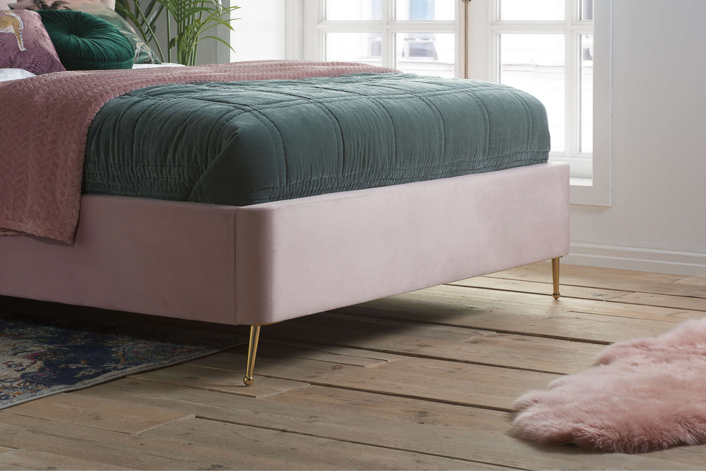 LOTTIE Ottoman bed