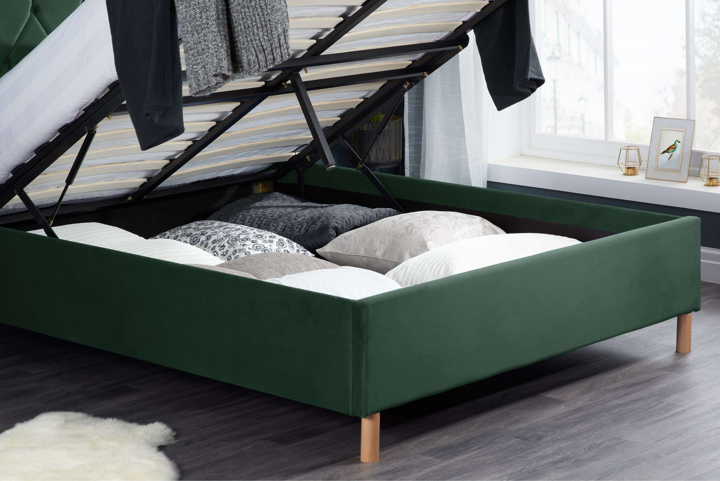 LOXLEY Ottoman bed