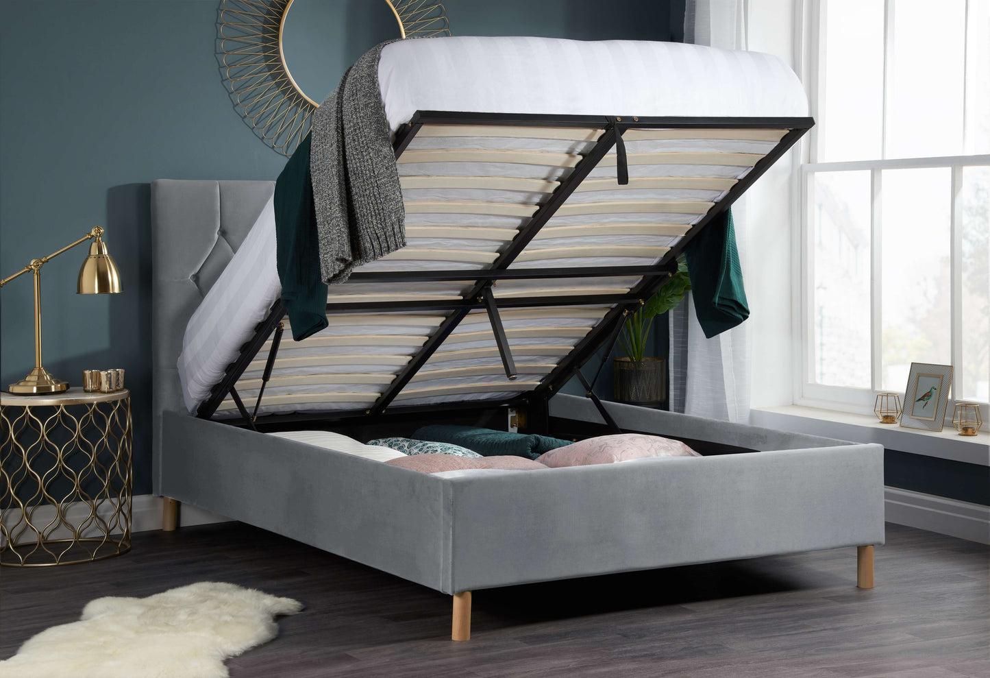 LOXLEY Ottoman bed