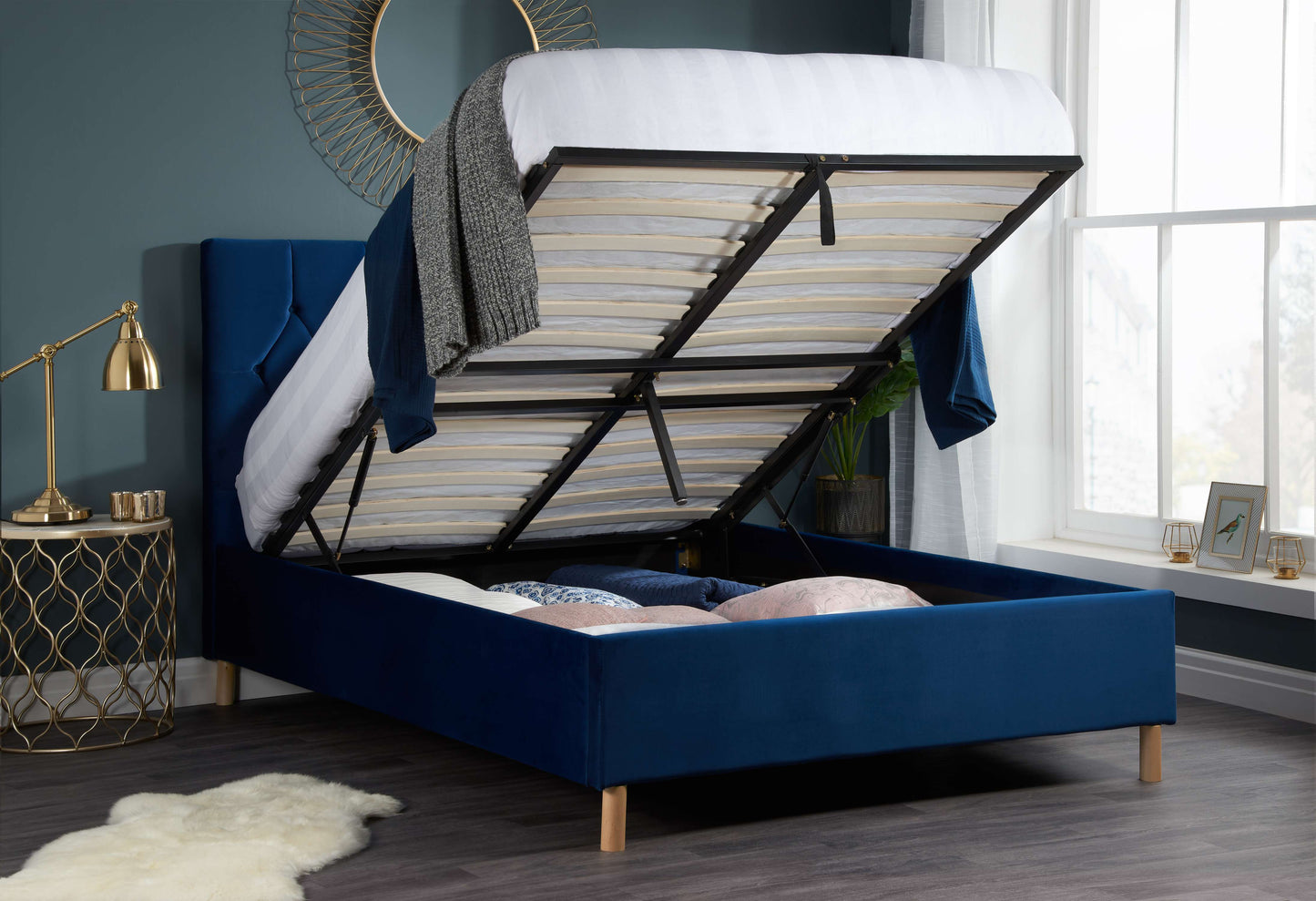 LOXLEY Ottoman bed