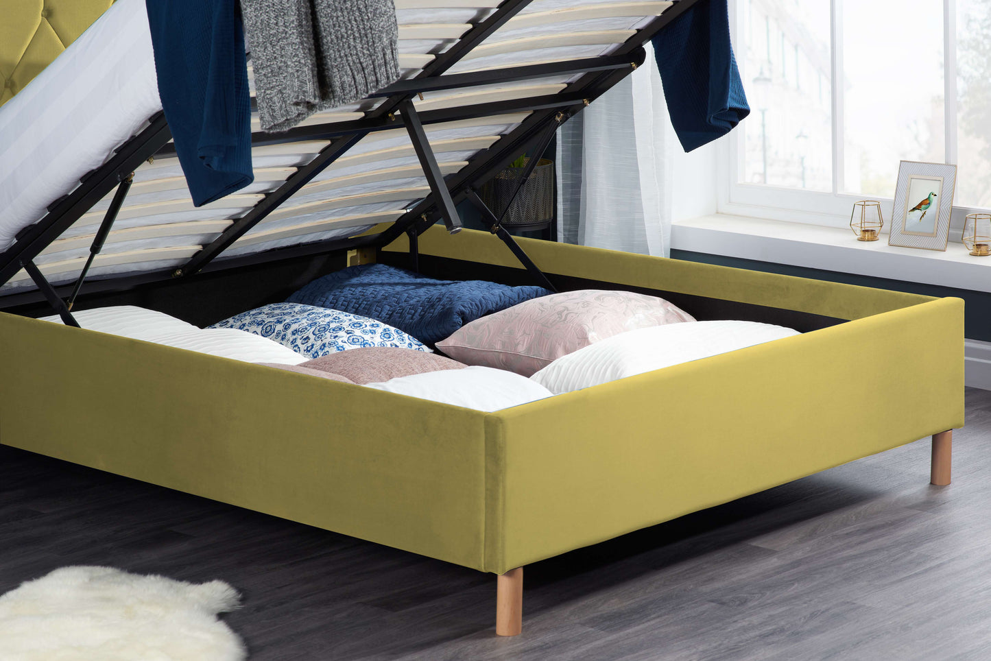 LOXLEY Ottoman bed