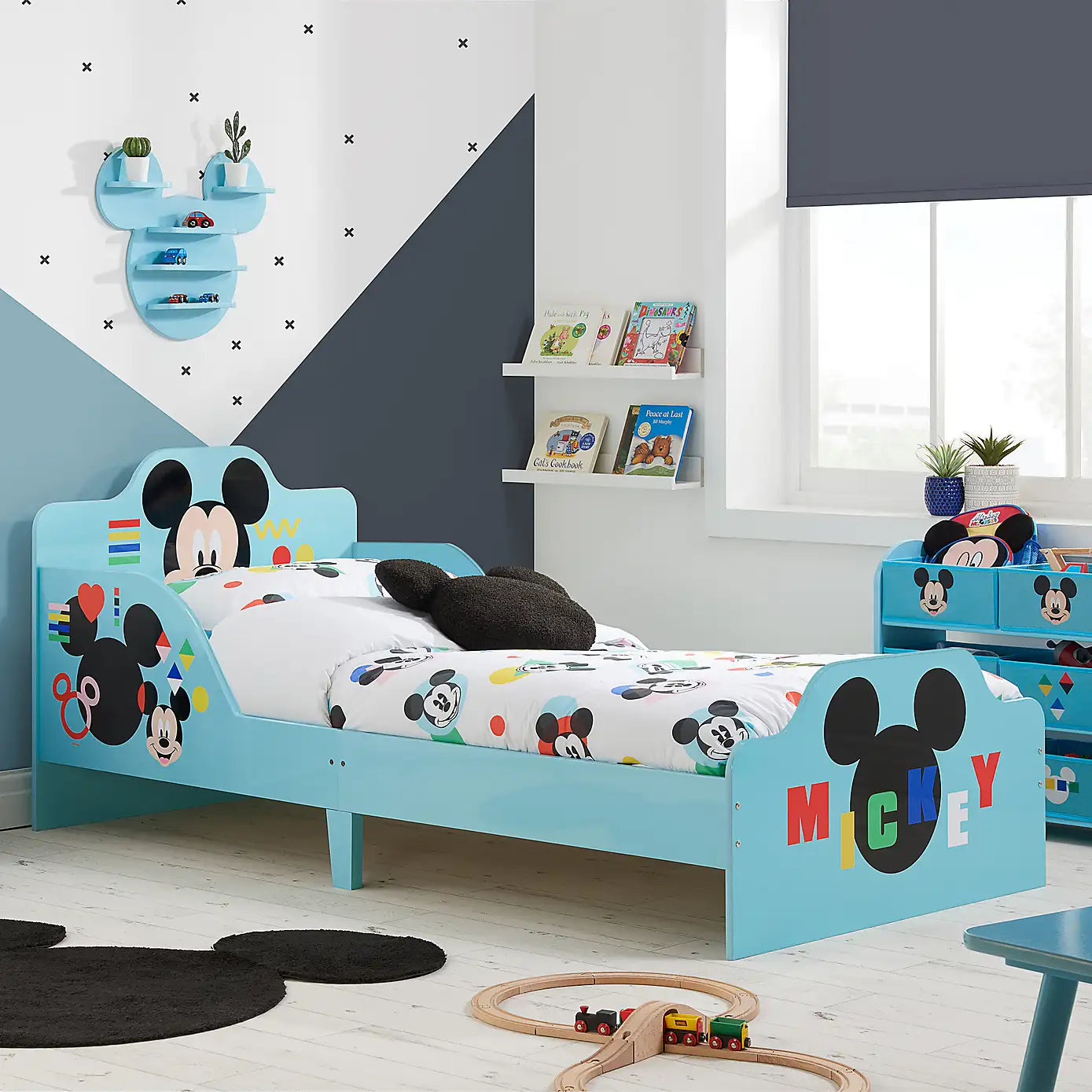 DISNEY MICKEY MOUSE KIDS BED